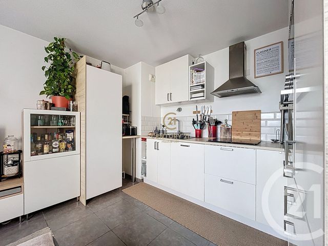 Appartement &agrave; vendre - 2 pi&egrave;ces - 42 m2 - St Priest - 69 - RHONE-ALPES