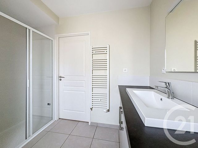 Appartement F3 &agrave; louer - 3 pi&egrave;ces - 60,61 m2 - Lyon - 69008 - RHONE-ALPES