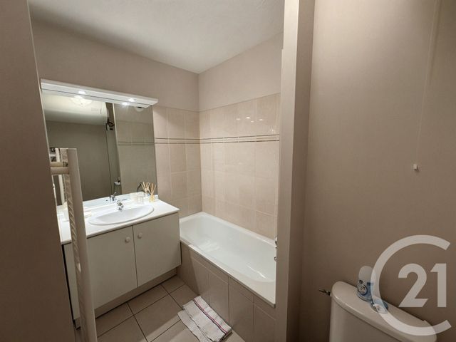 Appartement F1 &agrave; louer - 1 pi&egrave;ce - 27,67 m2 - Venissieux - 69 - RHONE-ALPES