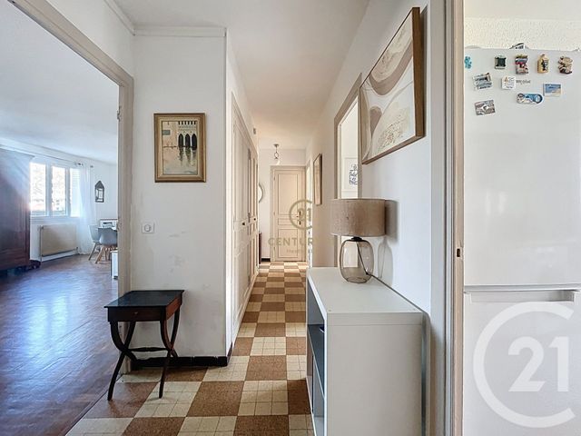 Appartement &agrave; vendre - 4 pi&egrave;ces - 75 m2 - Lyon - 69008 - RHONE-ALPES