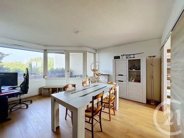Appartement F2 bis &agrave; vendre - 2 pi&egrave;ces - 62,39 m2 - Vaulx En Velin - 69 - RHONE-ALPES