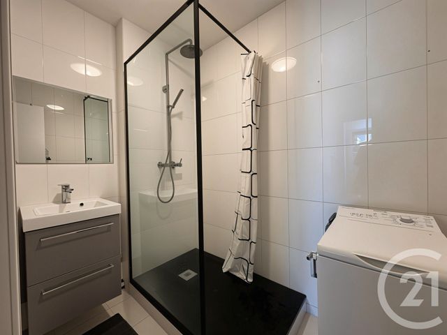 Appartement F4 &agrave; louer - 4 pi&egrave;ces - 64,66 m2 - Venissieux - 69 - RHONE-ALPES