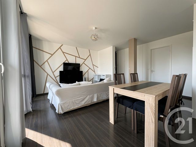 Appartement F4 &agrave; louer - 4 pi&egrave;ces - 64,66 m2 - Venissieux - 69 - RHONE-ALPES