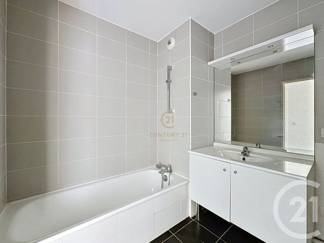Appartement F3 &agrave; vendre - 3 pi&egrave;ces - 68,41 m2 - Lyon - 69008 - RHONE-ALPES