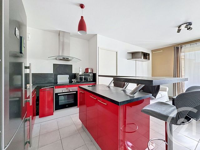 Appartement T2 &agrave; louer - 2 pi&egrave;ces - 37,75 m2 - Bron - 69 - RHONE-ALPES
