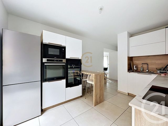 Appartement F4 &agrave; louer - 4 pi&egrave;ces - 90,78 m2 - Lyon - 69008 - RHONE-ALPES