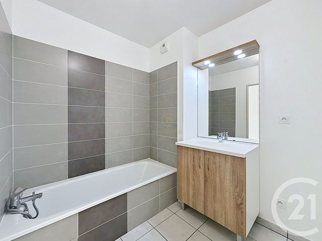 Appartement F3 &agrave; vendre - 3 pi&egrave;ces - 55,65 m2 - Venissieux - 69 - RHONE-ALPES