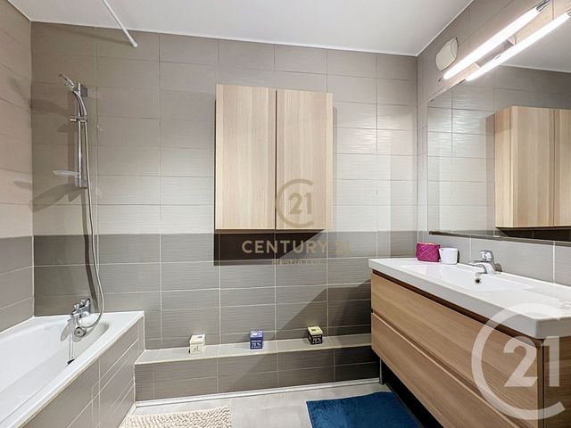 Appartement F5 &agrave; vendre - 5 pi&egrave;ces - 113,27 m2 - Lyon - 69008 - RHONE-ALPES
