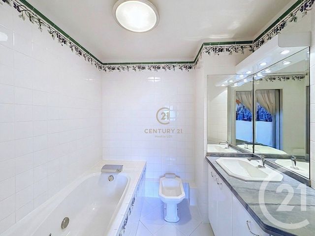 Appartement T4 &agrave; vendre - 4 pi&egrave;ces - 109,94 m2 - Lyon - 69004 - RHONE-ALPES