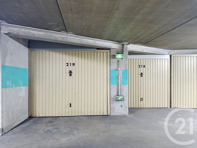 Parking &agrave; vendre - 17 m2 - Lyon - 69008 - RHONE-ALPES