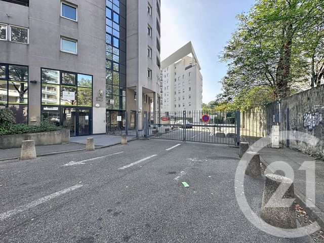 parking - LYON - 69008