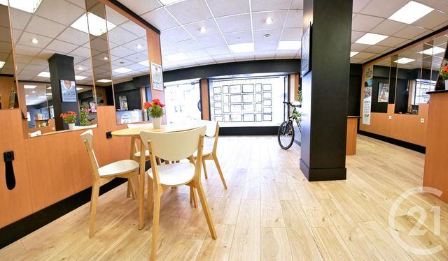 Local commercial à louer - 123.62 m2 - 65 - Hautes-Pyrenees