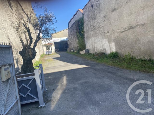 Maison à vendre - 4 pièces - 850 m2 - Tarbes - 65 - MIDI-PYRENEES