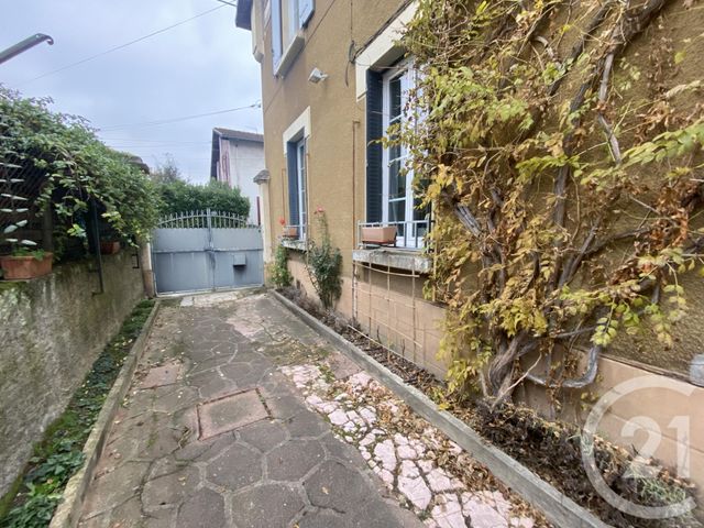 Maison a louer tarbes - 6 pièce(s) - 221 m2 - Surfyn