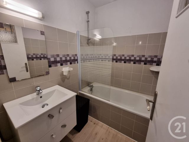 Appartement T3 &agrave; louer - 3 pi&egrave;ces - 56,59 m2 - Tarbes - 65 - MIDI-PYRENEES