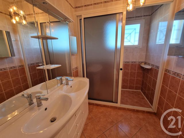 Maison &agrave; louer - 5 pi&egrave;ces - 136,08 m2 - Laloubere - 65 - MIDI-PYRENEES