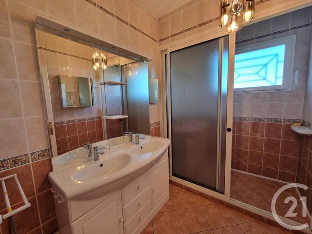 Maison &agrave; louer - 5 pi&egrave;ces - 136,08 m2 - Laloubere - 65 - MIDI-PYRENEES