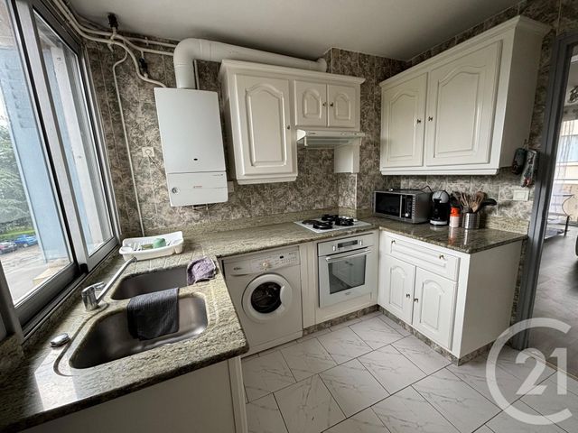 Appartement T3 &agrave; louer - 3 pi&egrave;ces - 69,33 m2 - Tarbes - 65 - MIDI-PYRENEES