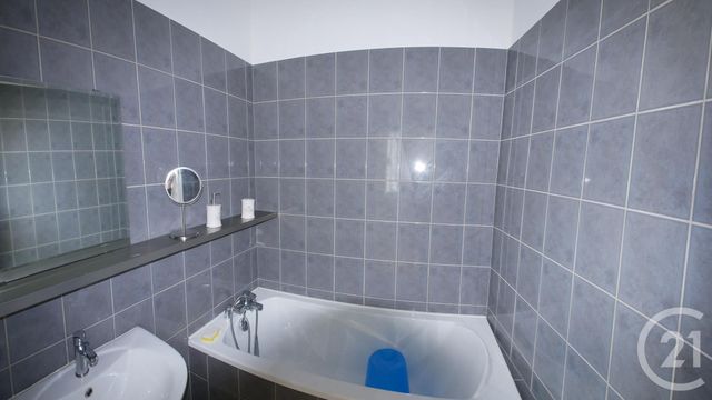 Appartement T2 &agrave; louer - 2 pi&egrave;ces - 58,83 m2 - Tarbes - 65 - MIDI-PYRENEES