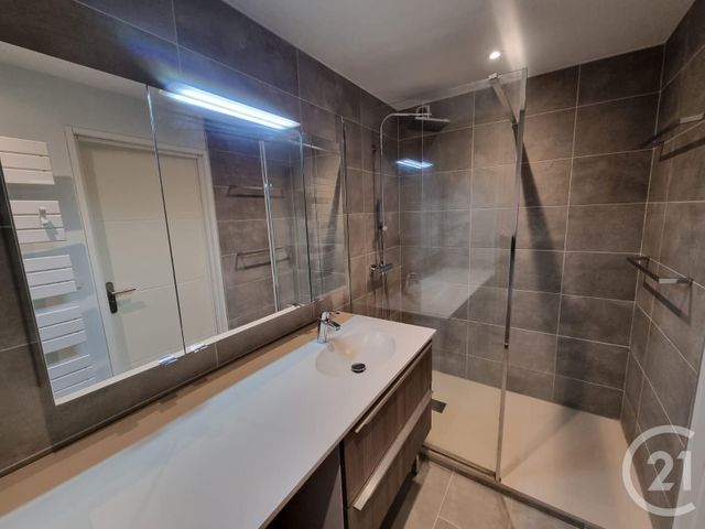 Appartement T2 &agrave; louer - 2 pi&egrave;ces - 65,37 m2 - Tarbes - 65 - MIDI-PYRENEES