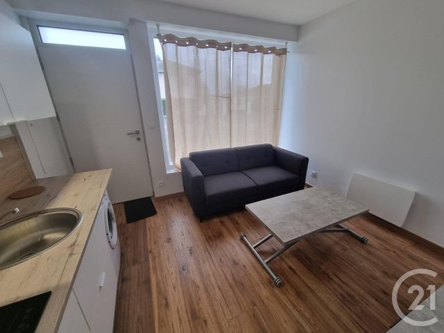 Appartement T2 &agrave; louer - 2 pi&egrave;ces - 24,77 m2 - Tarbes - 65 - MIDI-PYRENEES