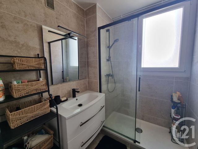 Appartement T3 &agrave; louer - 3 pi&egrave;ces - 75,12 m2 - Tarbes - 65 - MIDI-PYRENEES