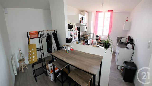 Appartement T3 &agrave; louer - 3 pi&egrave;ces - 80,26 m2 - Tarbes - 65 - MIDI-PYRENEES