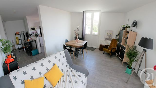 Appartement T3 &agrave; louer - 3 pi&egrave;ces - 80,26 m2 - Tarbes - 65 - MIDI-PYRENEES