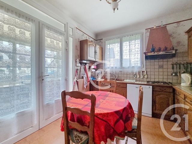 Maison &agrave; vendre - 9 pi&egrave;ces - 162 m2 - St Martin De Fontenay - 14 - BASSE-NORMANDIE