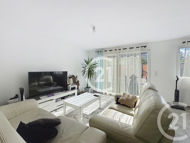 Maison &agrave; louer - 5 pi&egrave;ces - 95 m2 - May Sur Orne - 14 - BASSE-NORMANDIE