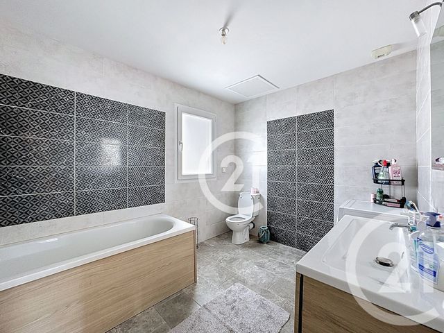 Maison &agrave; louer - 5 pi&egrave;ces - 95 m2 - May Sur Orne - 14 - BASSE-NORMANDIE