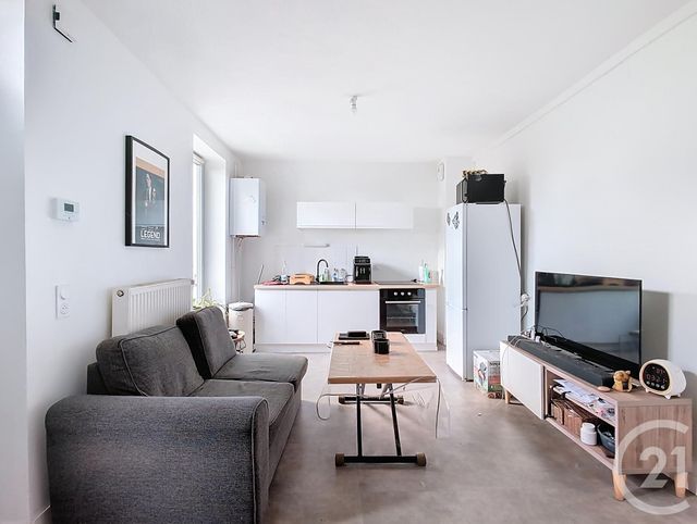 Maison à vendre - 2 pièces - 42 m2 - Mondeville - 14 - BASSE-NORMANDIE