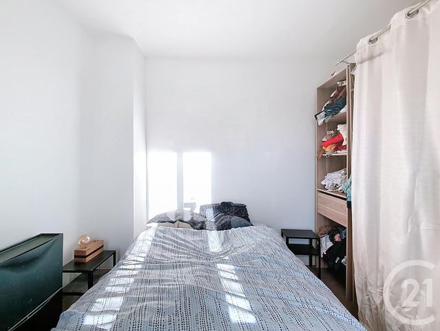 Maison à vendre - 2 pièces - 42 m2 - Mondeville - 14 - BASSE-NORMANDIE