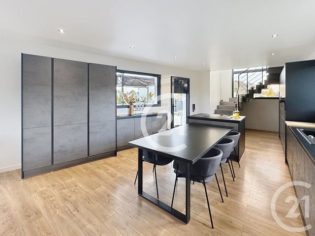 Maison à vendre - 6 pièces - 165,56 m2 - Cormelles Le Royal - 14 - BASSE-NORMANDIE