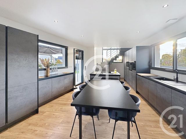 Maison à vendre - 6 pièces - 165,56 m2 - Cormelles Le Royal - 14 - BASSE-NORMANDIE