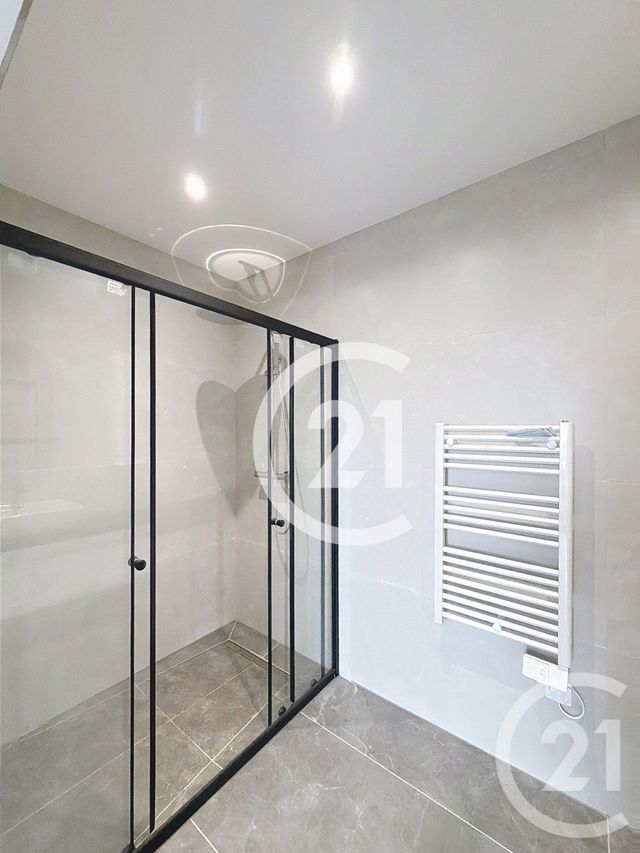 Maison &agrave; louer - 5 pi&egrave;ces - 100 m2 - Escoville - 14 - BASSE-NORMANDIE