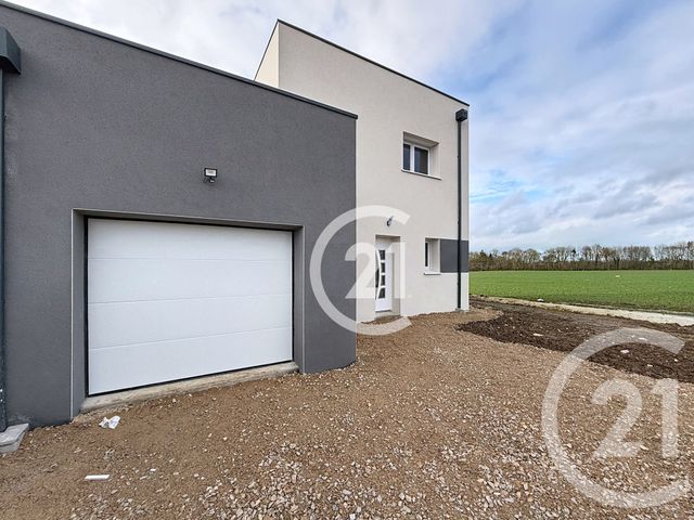 Maison &agrave; louer - 5 pi&egrave;ces - 100 m2 - Escoville - 14 - BASSE-NORMANDIE