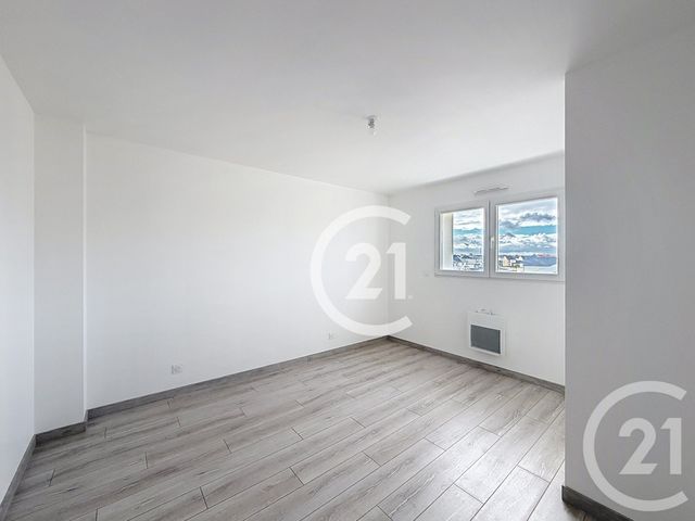 Maison &agrave; louer - 5 pi&egrave;ces - 100 m2 - Escoville - 14 - BASSE-NORMANDIE