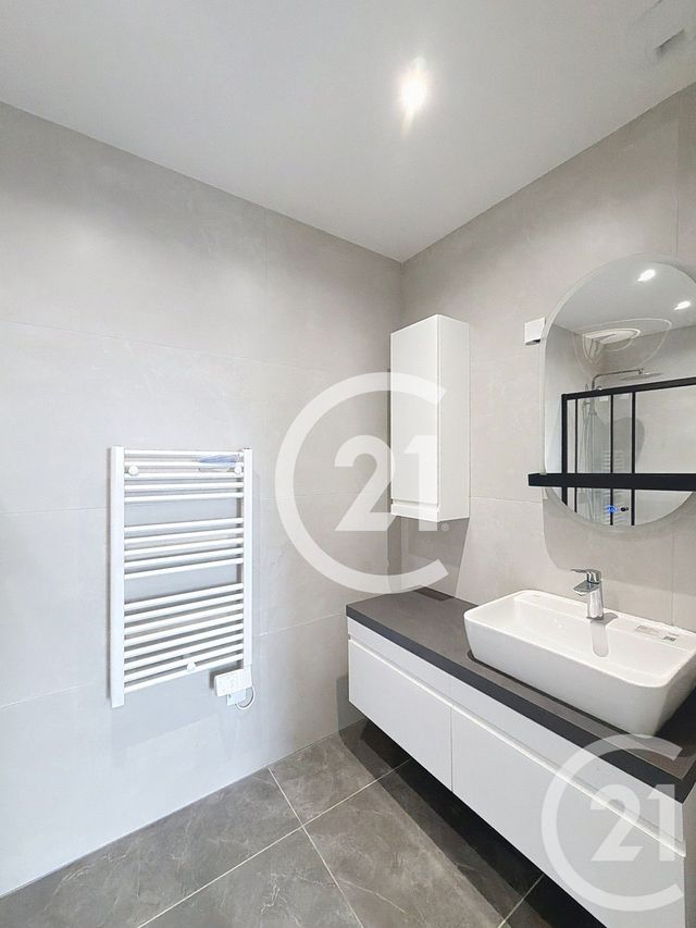 Maison &agrave; louer - 5 pi&egrave;ces - 100 m2 - Escoville - 14 - BASSE-NORMANDIE