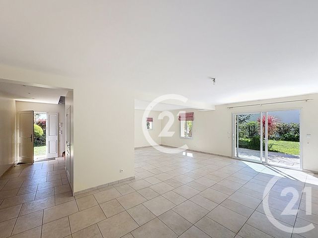 Maison &agrave; louer - 7 pi&egrave;ces - 198,21 m2 - Mathieu - 14 - BASSE-NORMANDIE