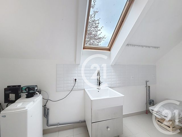 Maison &agrave; louer - 7 pi&egrave;ces - 198,21 m2 - Mathieu - 14 - BASSE-NORMANDIE