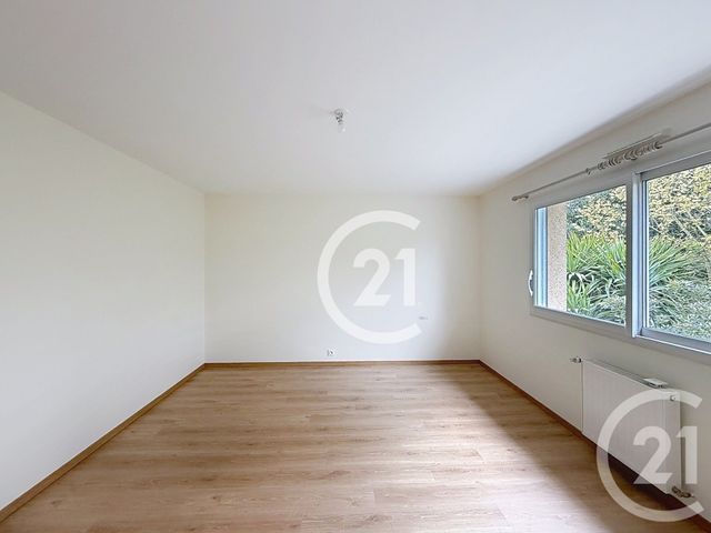 Maison &agrave; louer - 7 pi&egrave;ces - 198,21 m2 - Mathieu - 14 - BASSE-NORMANDIE