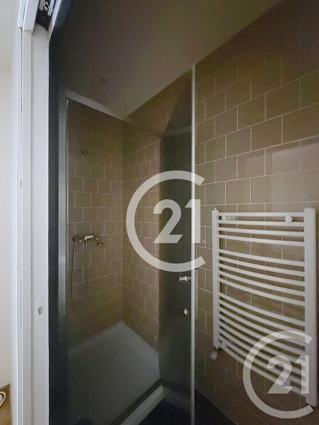 Maison &agrave; louer - 7 pi&egrave;ces - 198,21 m2 - Mathieu - 14 - BASSE-NORMANDIE