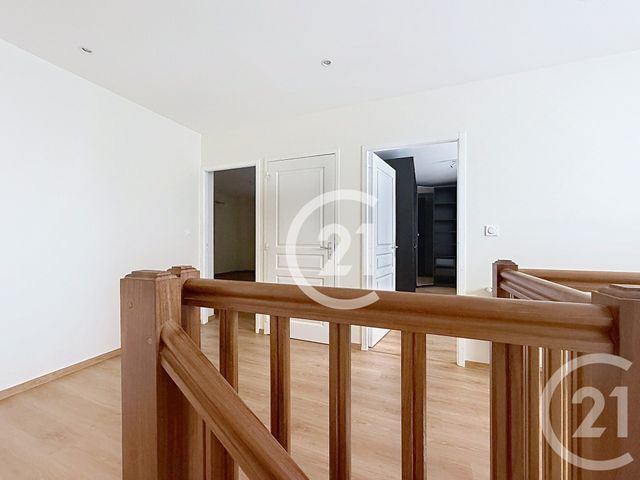 Maison &agrave; louer - 7 pi&egrave;ces - 198,21 m2 - Mathieu - 14 - BASSE-NORMANDIE