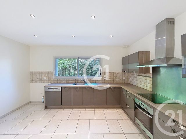 Maison &agrave; louer - 7 pi&egrave;ces - 198,21 m2 - Mathieu - 14 - BASSE-NORMANDIE