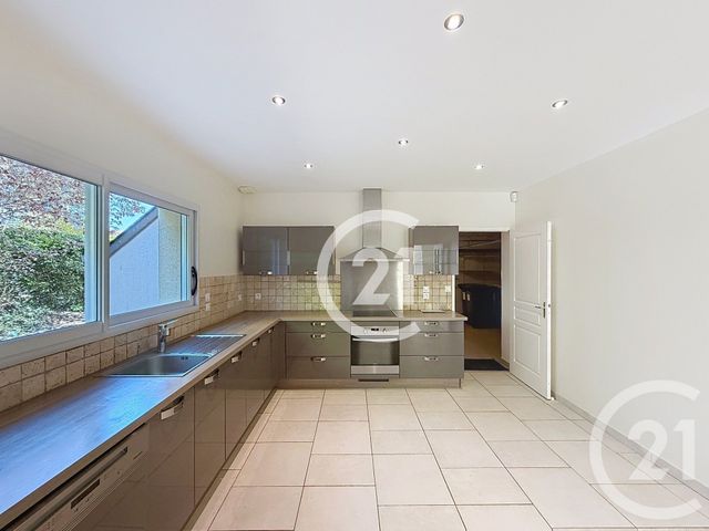 Maison &agrave; louer - 7 pi&egrave;ces - 198,21 m2 - Mathieu - 14 - BASSE-NORMANDIE