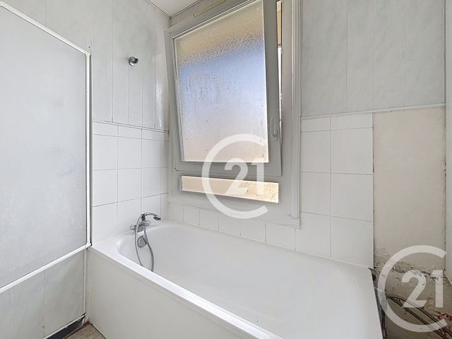 Appartement F2 &agrave; vendre - 2 pi&egrave;ces - 52,20 m2 - Herouville St Clair - 14 - BASSE-NORMANDIE