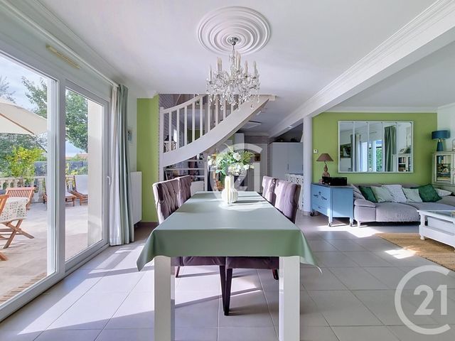 Maison &agrave; vendre - 8 pi&egrave;ces - 142 m2 - St Martin De Fontenay - 14 - BASSE-NORMANDIE