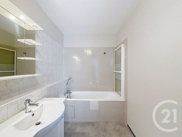 Appartement F2 &agrave; louer - 2 pi&egrave;ces - 63,46 m2 - Caen - 14 - BASSE-NORMANDIE