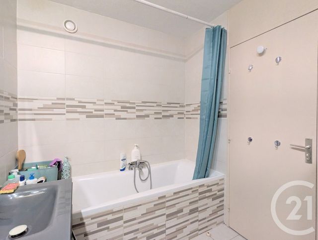 Appartement T4 à vendre - 4 pièces - 99,19 m2 - Barberaz - 73 - RHONE-ALPES